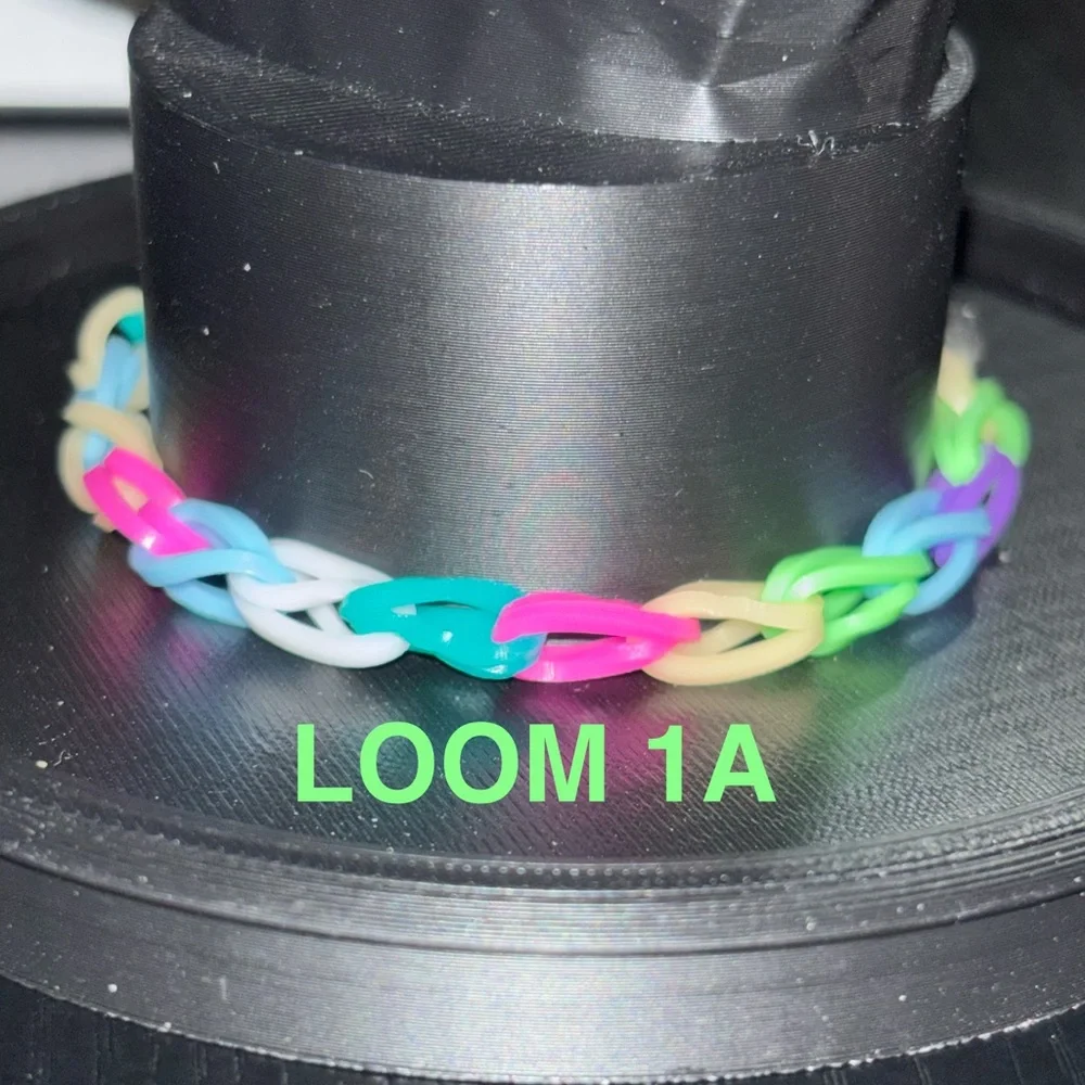 RHYAN’S RAINBOW LOOM JEWELRY CORNER Bracelets and Rings for ages 8 & above - Picture 5 of 7